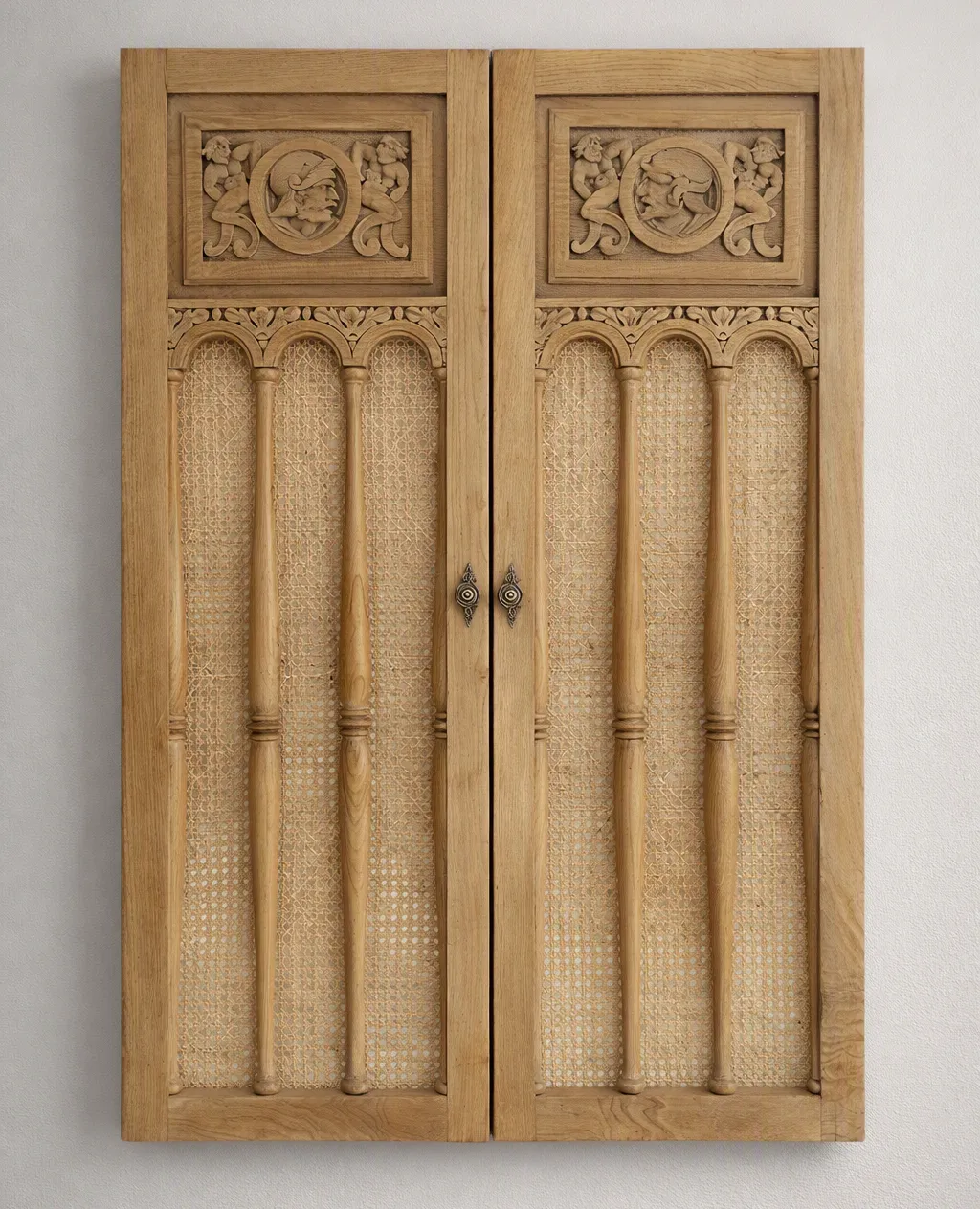 Puertas de AlmaEssence